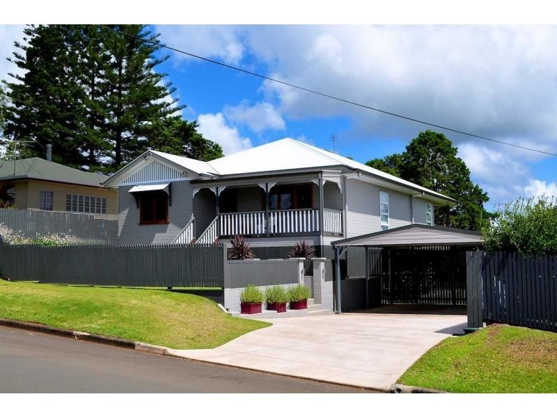 53 Bunya Street, Maleny QLD 4552