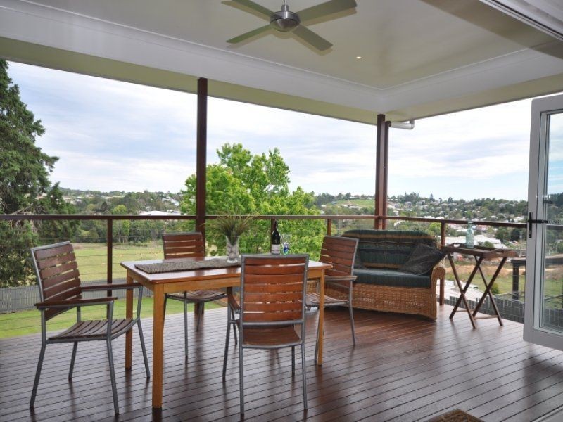 53 Bunya Street, Maleny QLD 4552