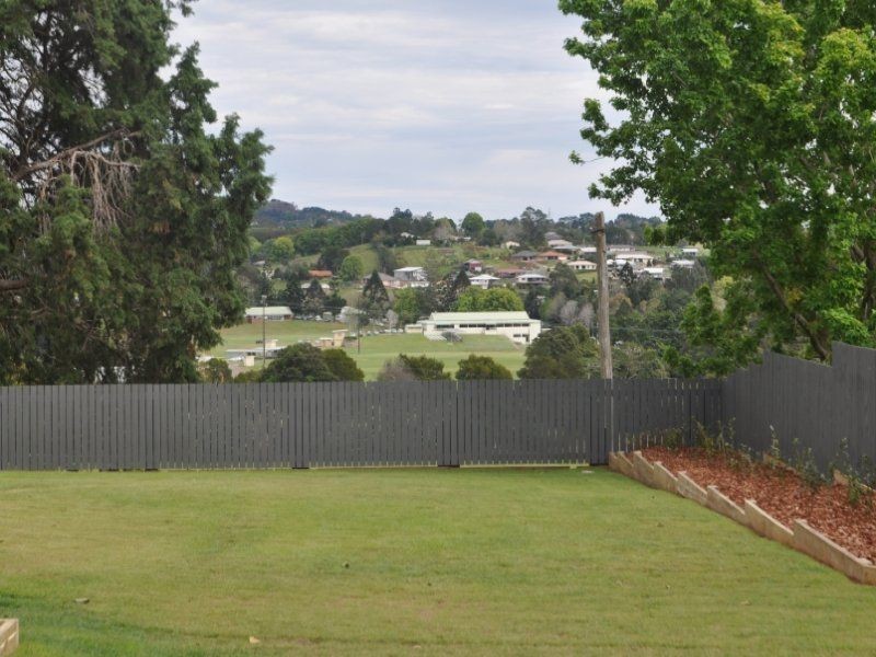 53 Bunya Street, Maleny QLD 4552