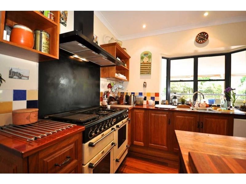 8 Lansdowne Rise, Maleny QLD 4552