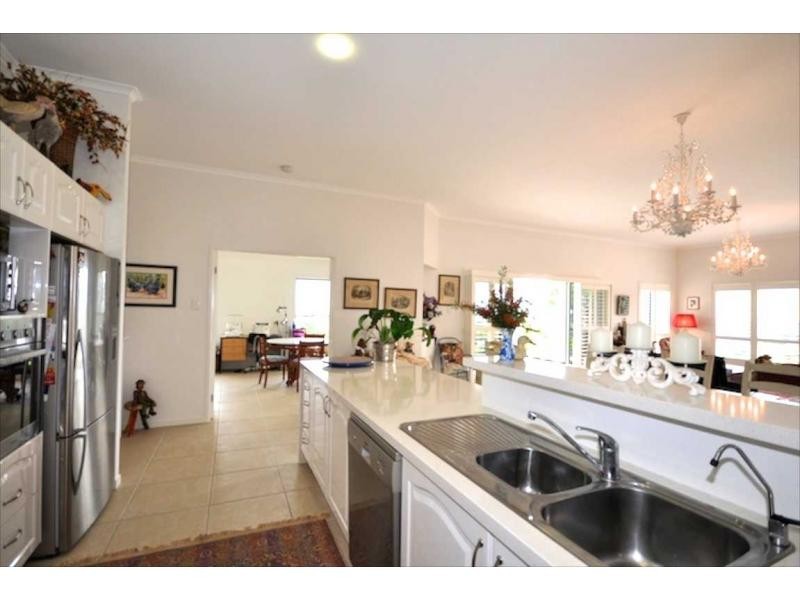 30 Lorikeet Lane, Maleny QLD 4552