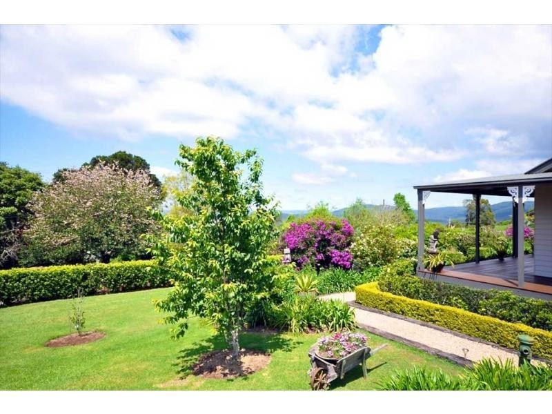 42 McCarthy Shute Road, Maleny QLD 4552