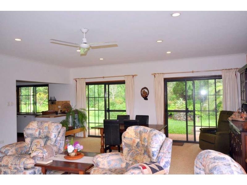 361 Candle Mountain Drive PEACHESTER, Maleny QLD 4552