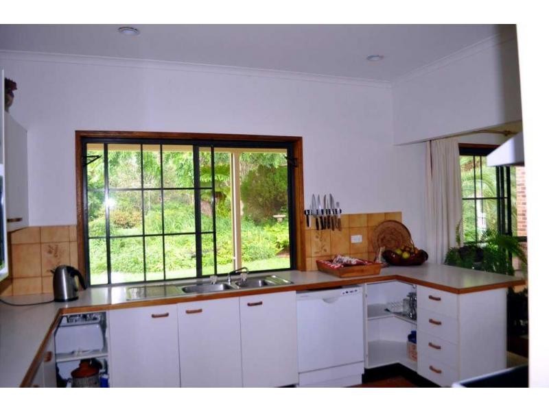 361 Candle Mountain Drive PEACHESTER, Maleny QLD 4552