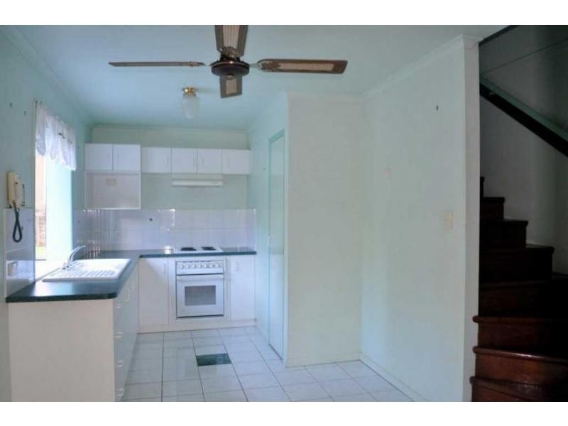 8 Hakea Street, Maleny QLD 4552