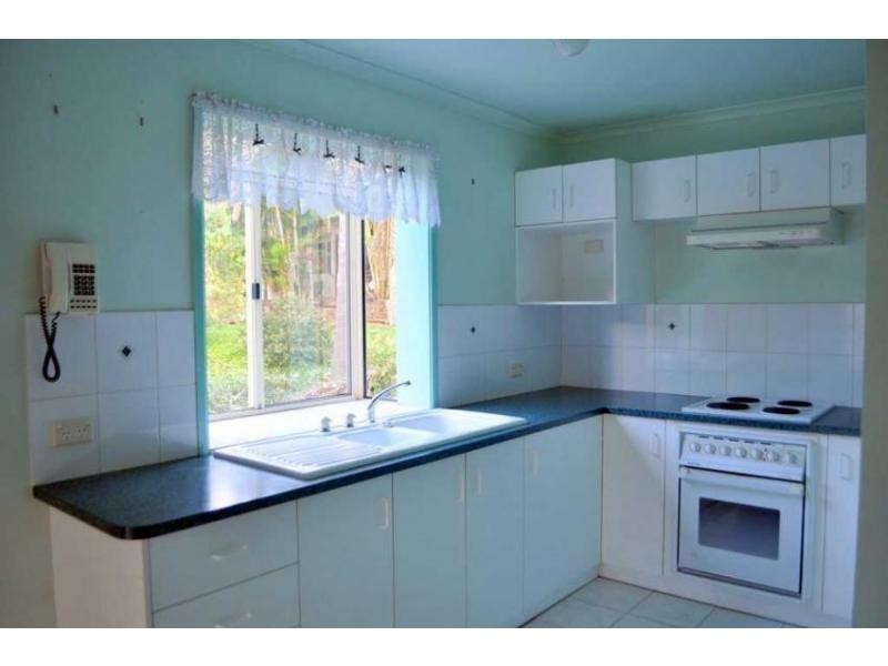 8 Hakea Street, Maleny QLD 4552