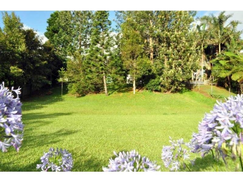 8 Hakea Street, Maleny QLD 4552