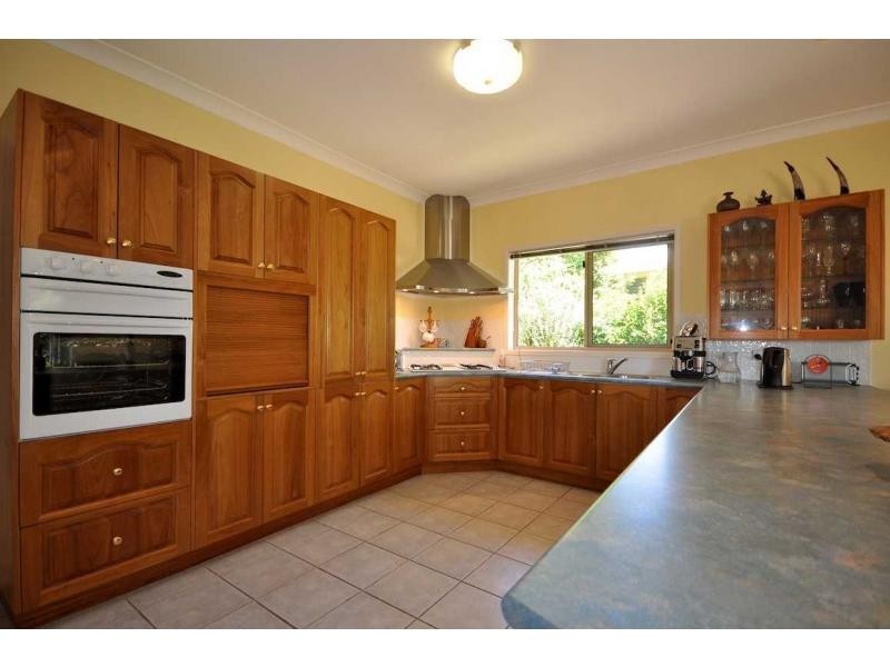 60 Avocado Lane, Maleny QLD 4552