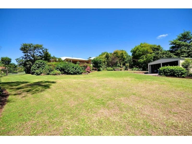 60 Avocado Lane, Maleny QLD 4552
