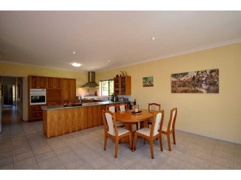 60 Avocado Lane, Maleny QLD 4552