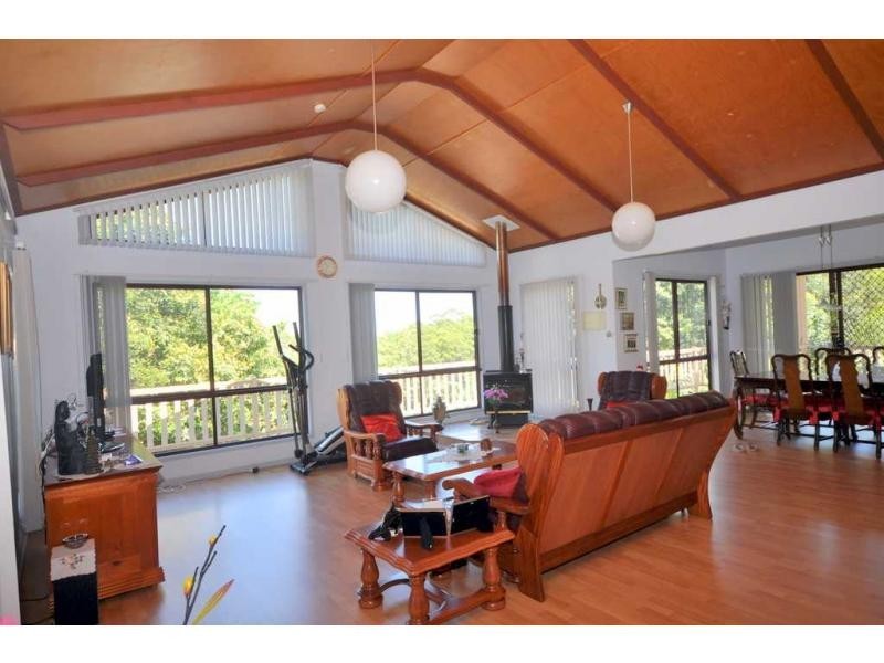 215 Policeman Spur, Maleny QLD 4552