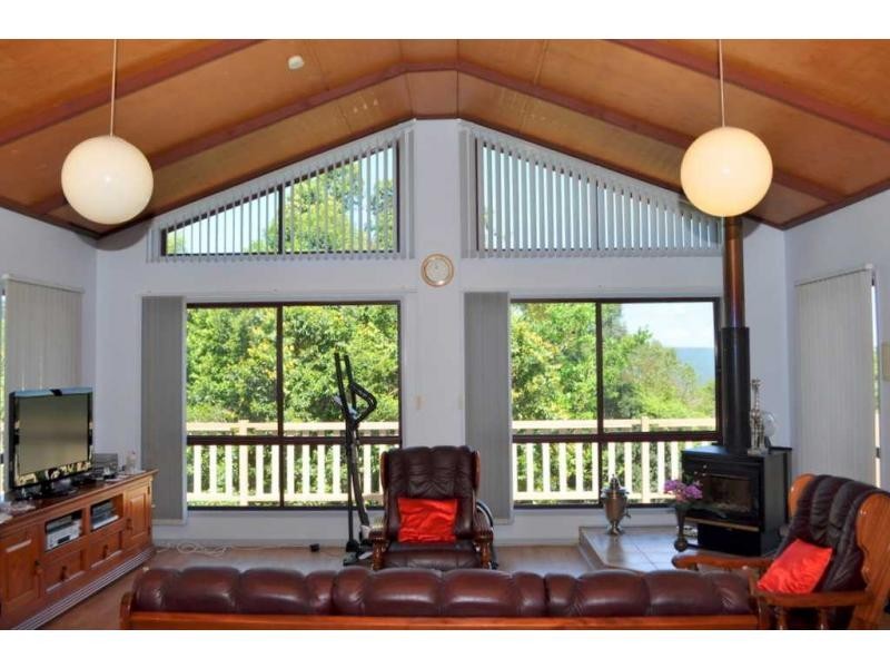 215 Policeman Spur, Maleny QLD 4552