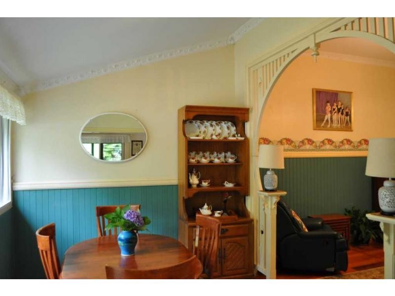 17 Gumland Drive, Maleny QLD 4552
