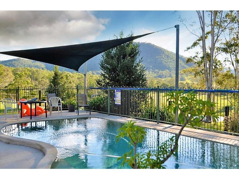 Maleny QLD 4552