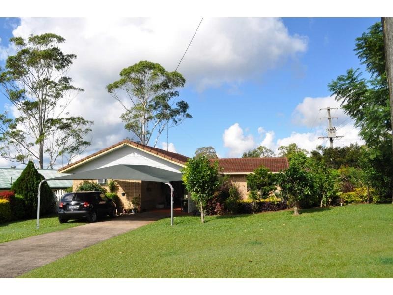2 Falcon Crescent, Mapleton QLD 4560