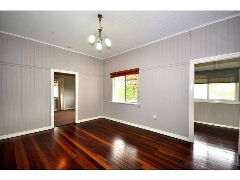 13 Beech Street, Maleny QLD 4552