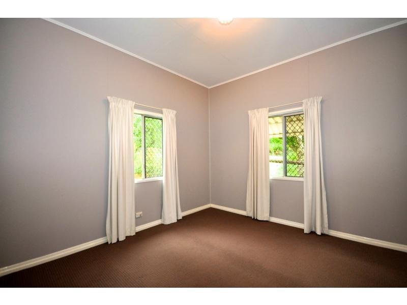 13 Beech Street, Maleny QLD 4552