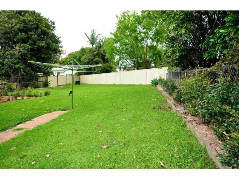 13 Beech Street, Maleny QLD 4552