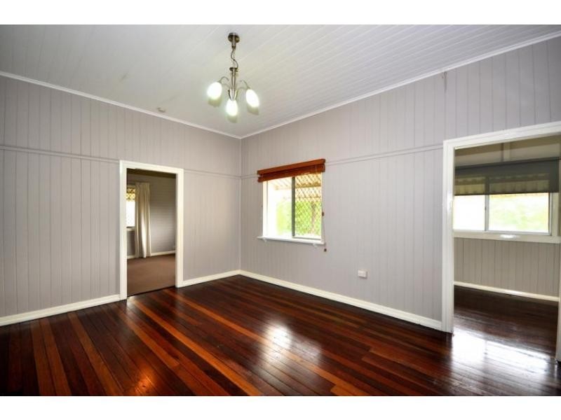 13 Beech Street, Maleny QLD 4552