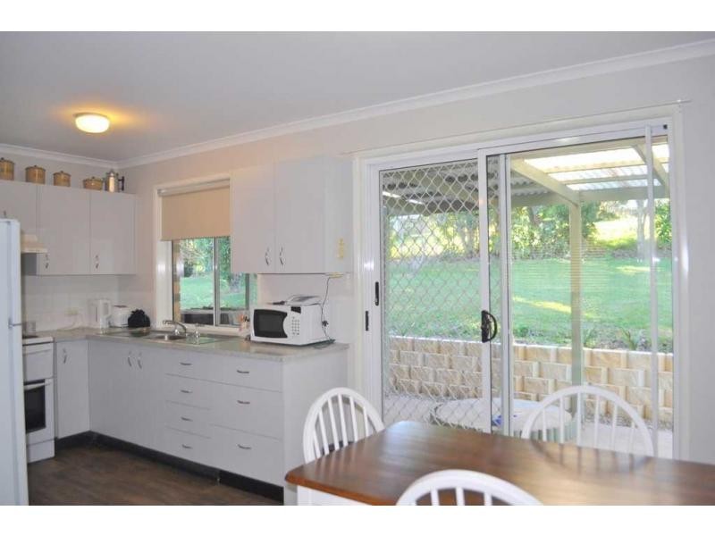 6 Freeman Court, Maleny QLD 4552