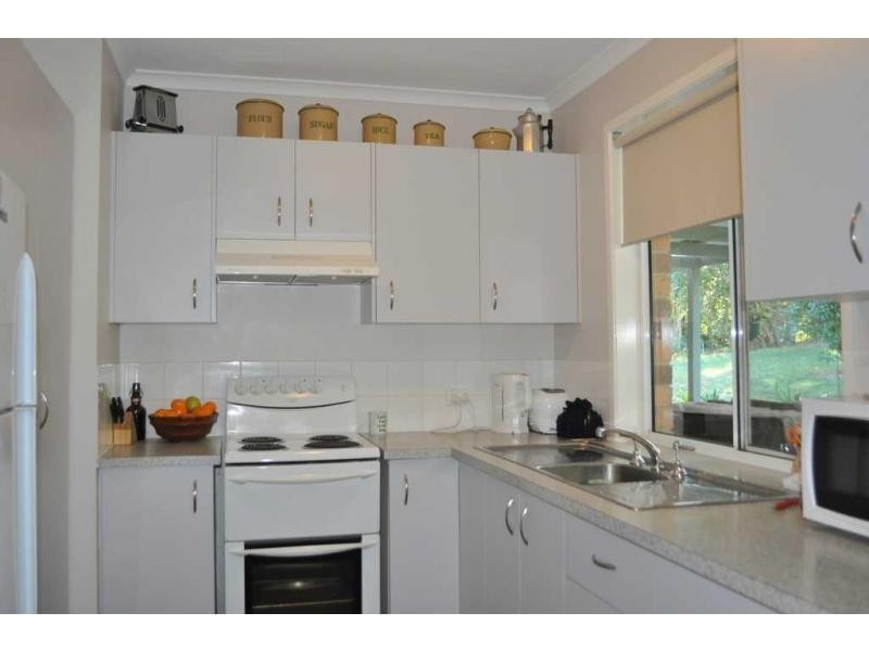 6 Freeman Court, Maleny QLD 4552