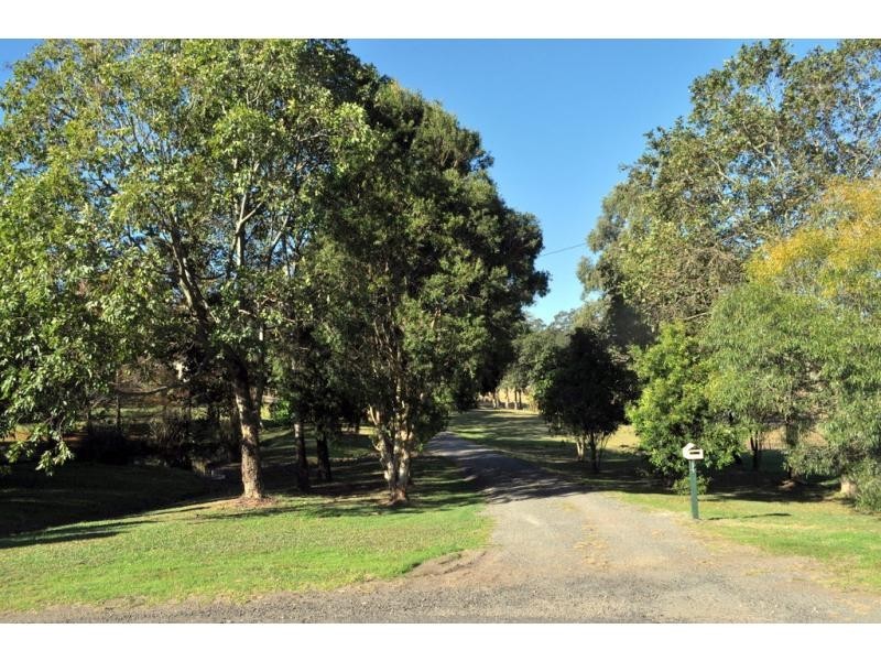 6 Freeman Court, Maleny QLD 4552