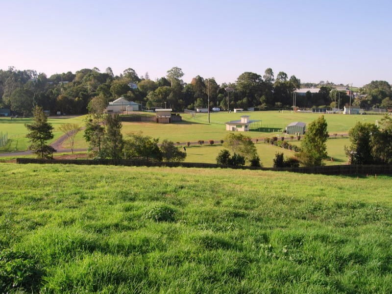 10 Ribbonwood Close, Centenary Park Estate, Maleny QLD 4552