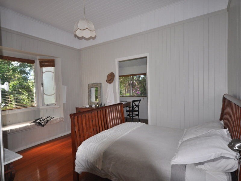 18 Ash Street, Maleny QLD 4552