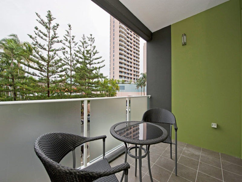 2/23 First Avenue, Surfers Paradise QLD 4217