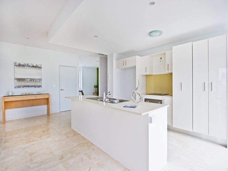 9/23 First Avenue, Surfers Paradise QLD 4217