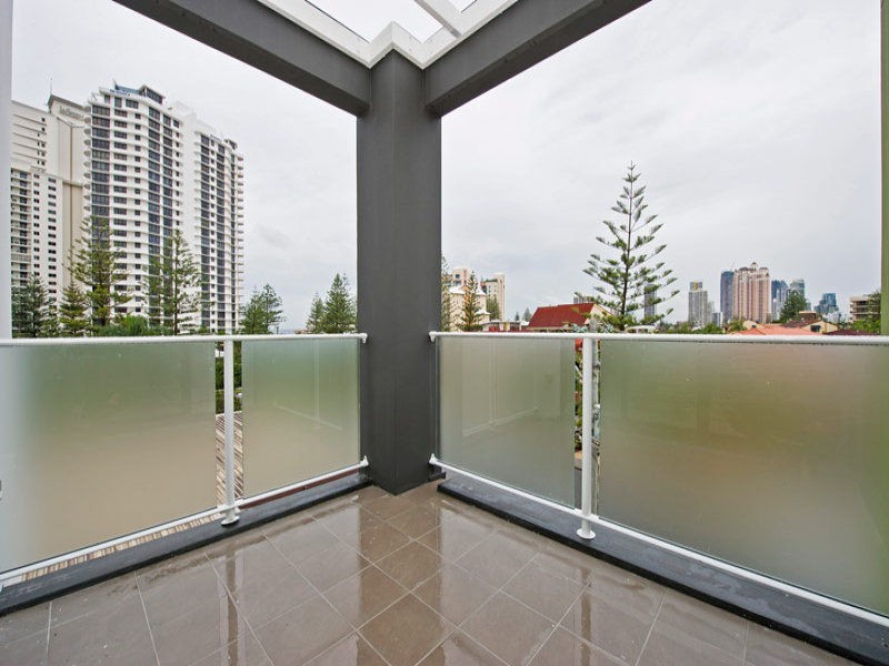 8/23 First Avenue, Surfers Paradise QLD 4217