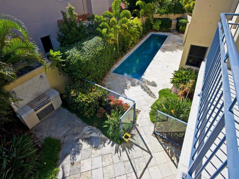 1677 Riverdale Drive, Hope Island QLD 4212