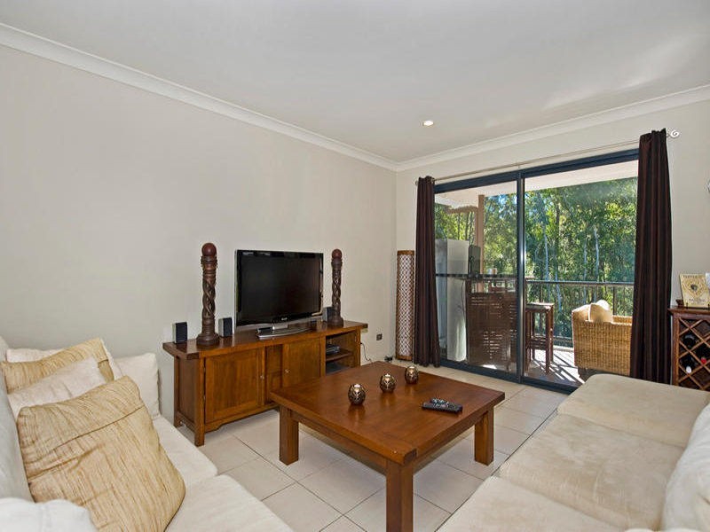 60 Cobb and Co Drive, Oxenford QLD 4210