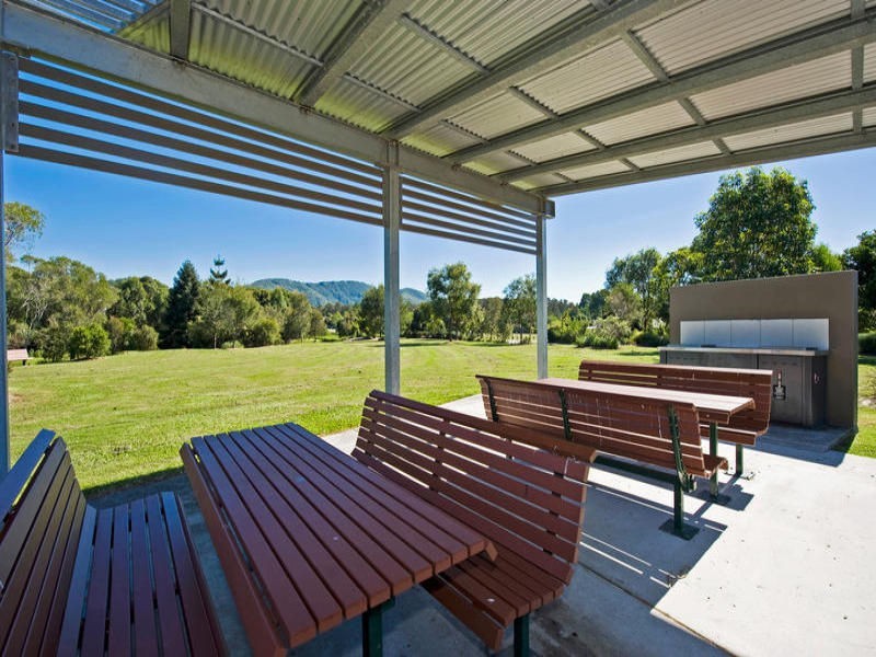 60 Cobb and Co Drive, Oxenford QLD 4210