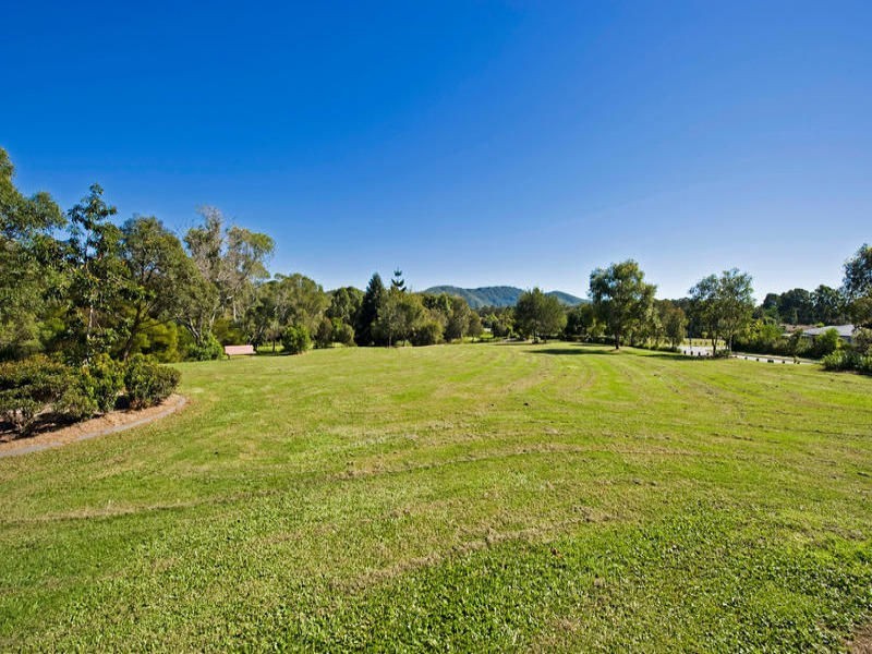 60 Cobb and Co Drive, Oxenford QLD 4210