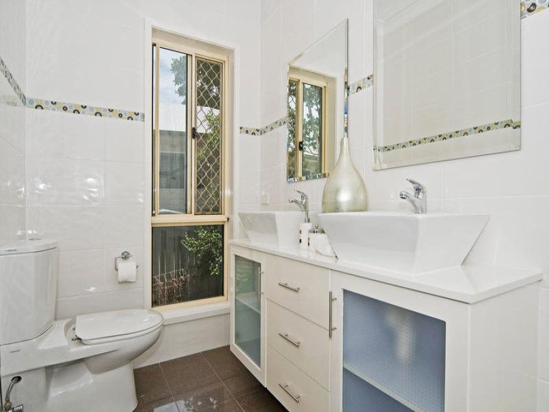 12 Carey Parade, North Tamborine QLD 4272