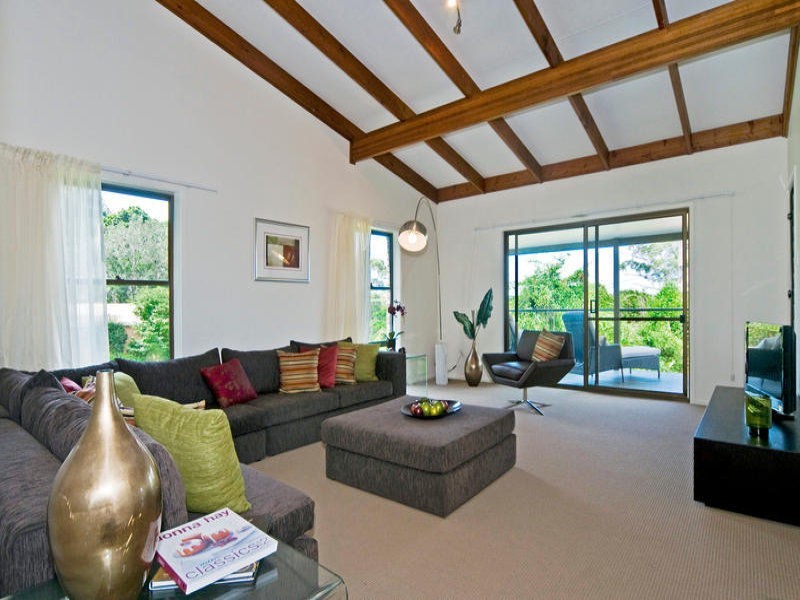 12 Carey Parade, North Tamborine QLD 4272