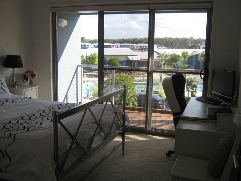 1/33 Manacor Place, Coombabah QLD 4216