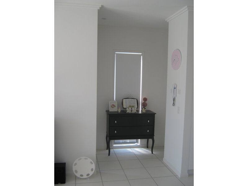 1/33 Manacor Place, Coombabah QLD 4216