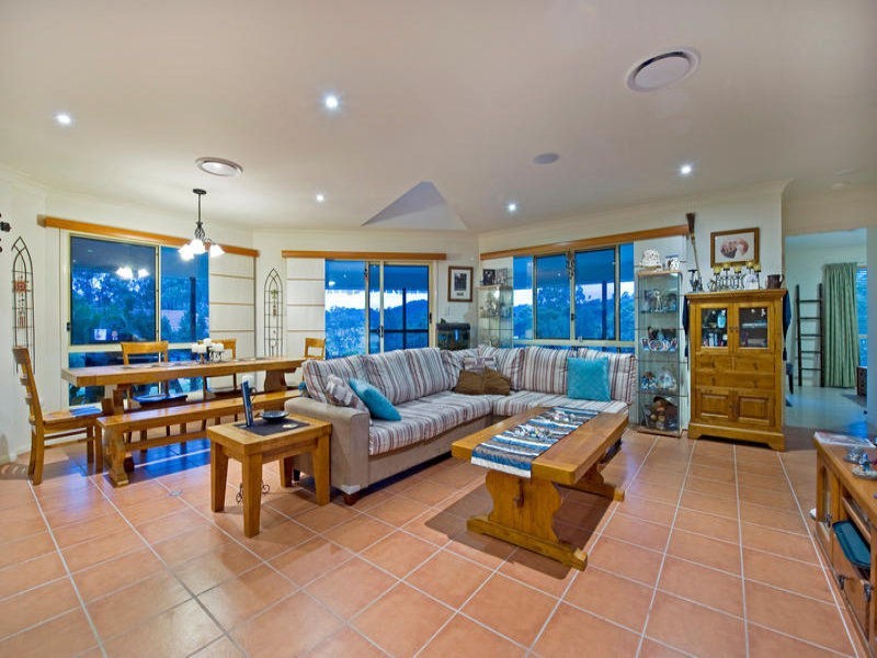 108 Ormeau Ridge Road, Ormeau Hills QLD 4208