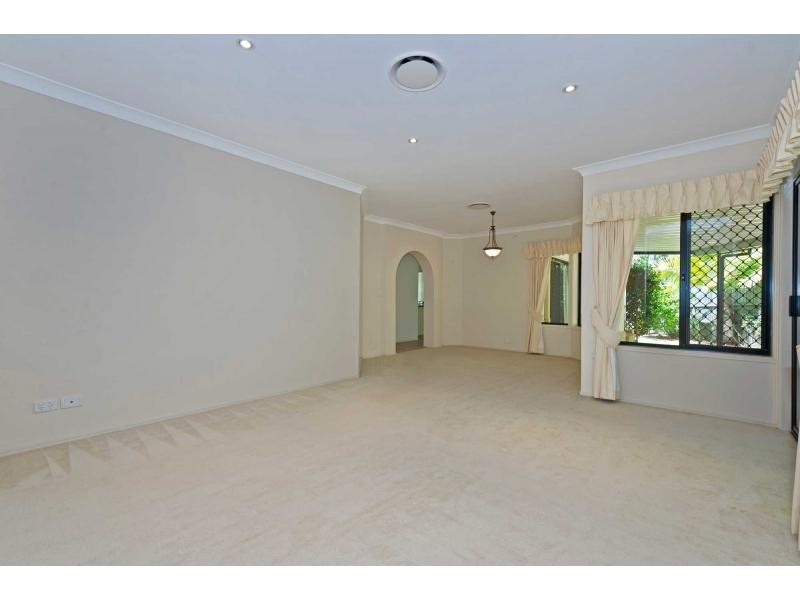 22 Brookland Court, Molendinar QLD 4214