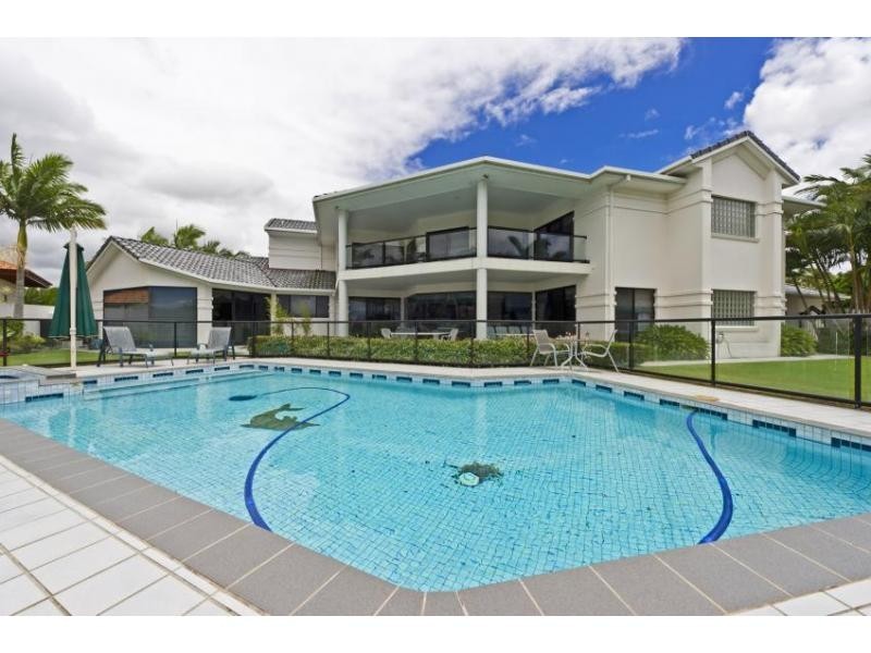 1153 Rosebank Way West, Hope Island QLD 4212