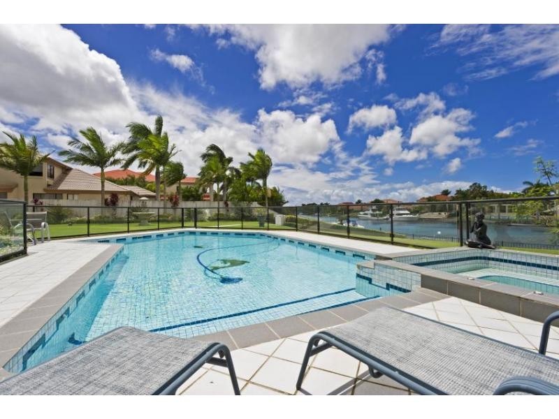 1153 Rosebank Way West, Hope Island QLD 4212