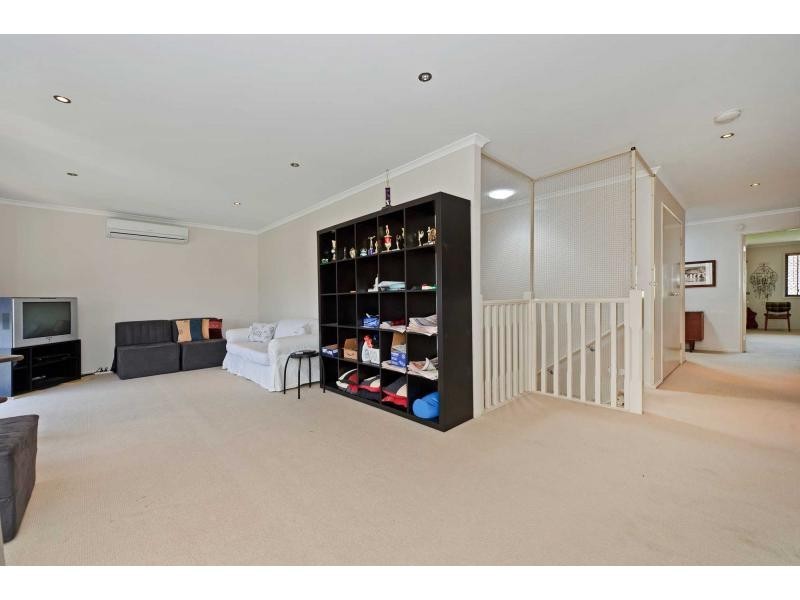 21 BUFFALO Crescent, Pacific Pines QLD 4211