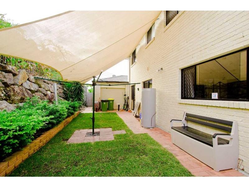 21 BUFFALO Crescent, Pacific Pines QLD 4211