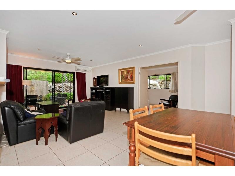 21 BUFFALO Crescent, Pacific Pines QLD 4211