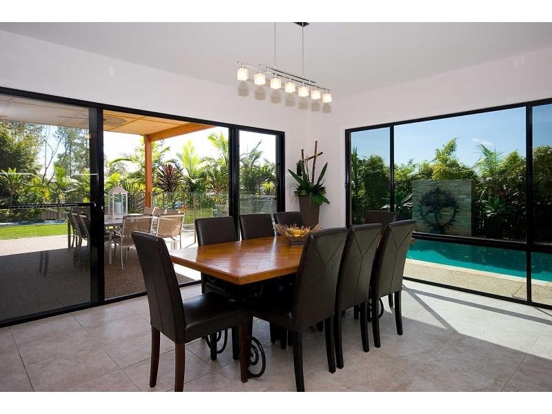 4 Hillary Circuit, Pacific Pines QLD 4211