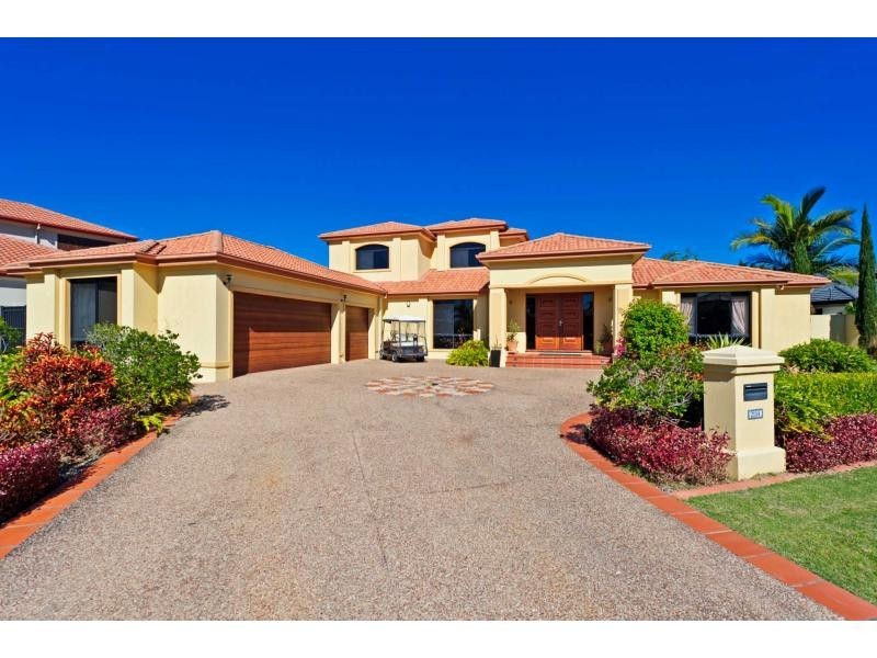2114 Fernlea Close, Hope Island QLD 4212