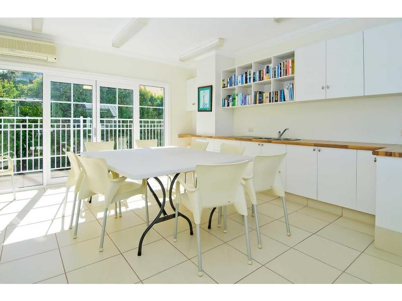 101/212 Marine Parade, Labrador QLD 4215