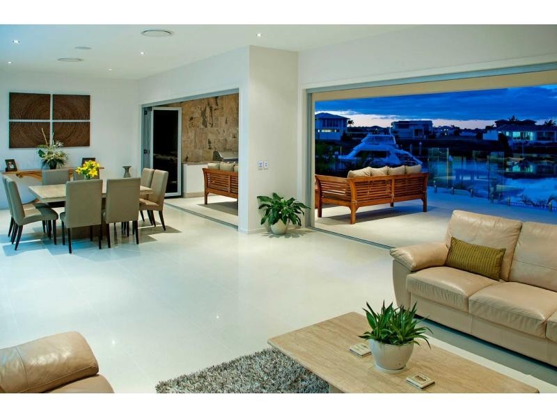 Hope Island QLD 4212